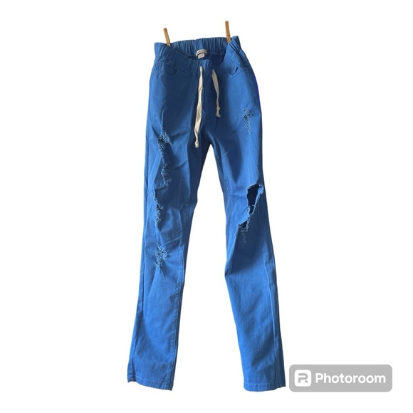 Ripped pants - Picture 1 of 2